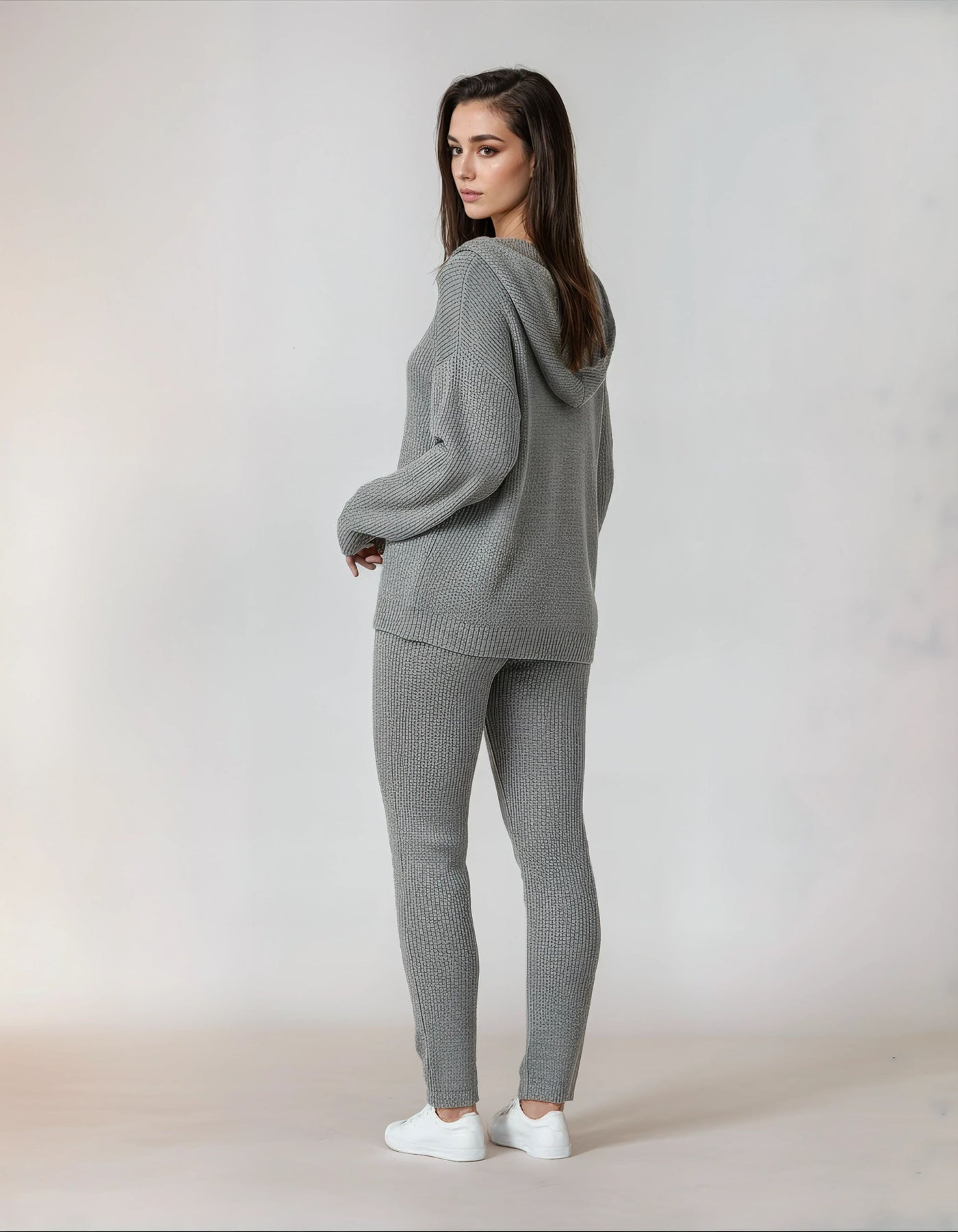 Vía Clara™ | Sweat à capuche élégant à manches longues avec boutons